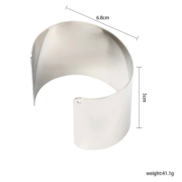 ❀ 2/$20 Ladies Minimalist Silver Cuff Bracelet - Picture 5 of 5